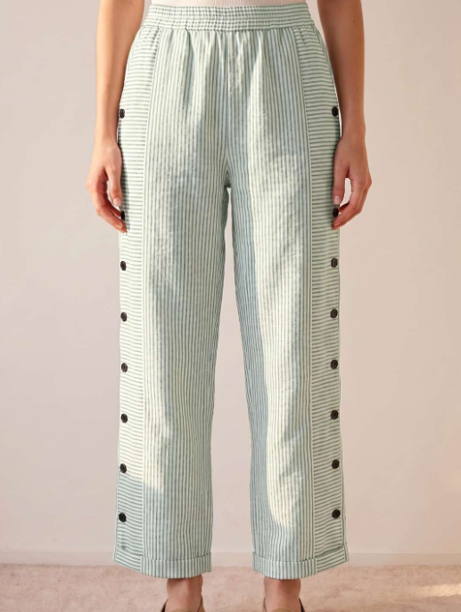 Pantalon Océane – Rayures et Boutons Latéraux