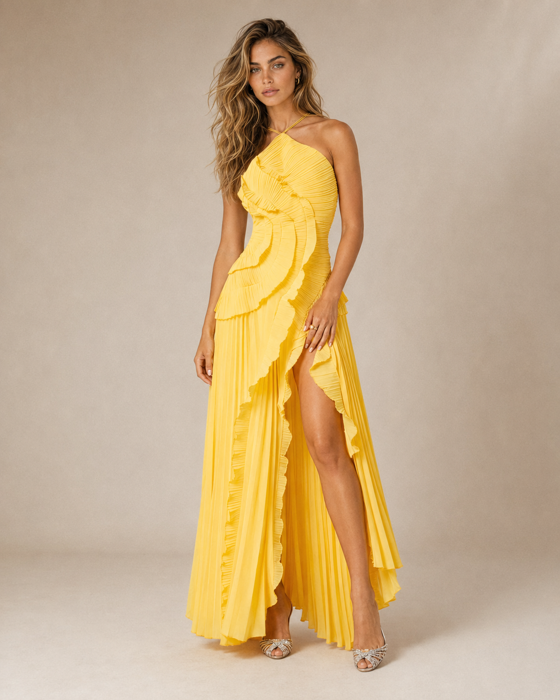 Robe Élise – Midi plissée asymétrique à col licou