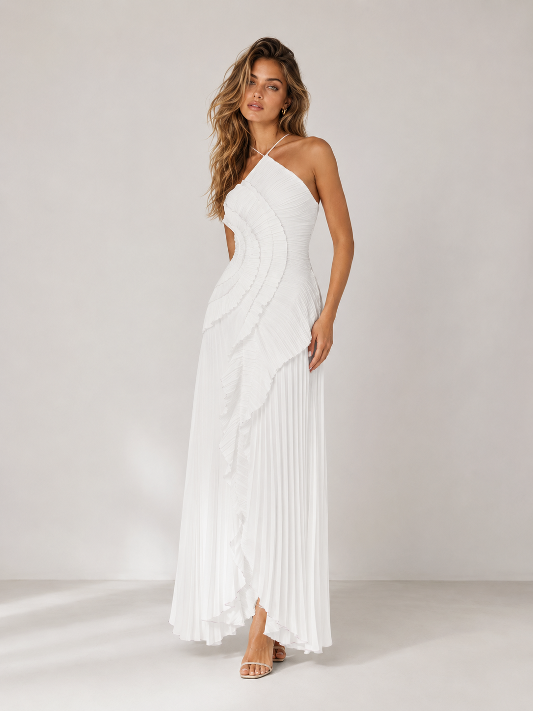 Robe Élise – Midi plissée asymétrique à col licou