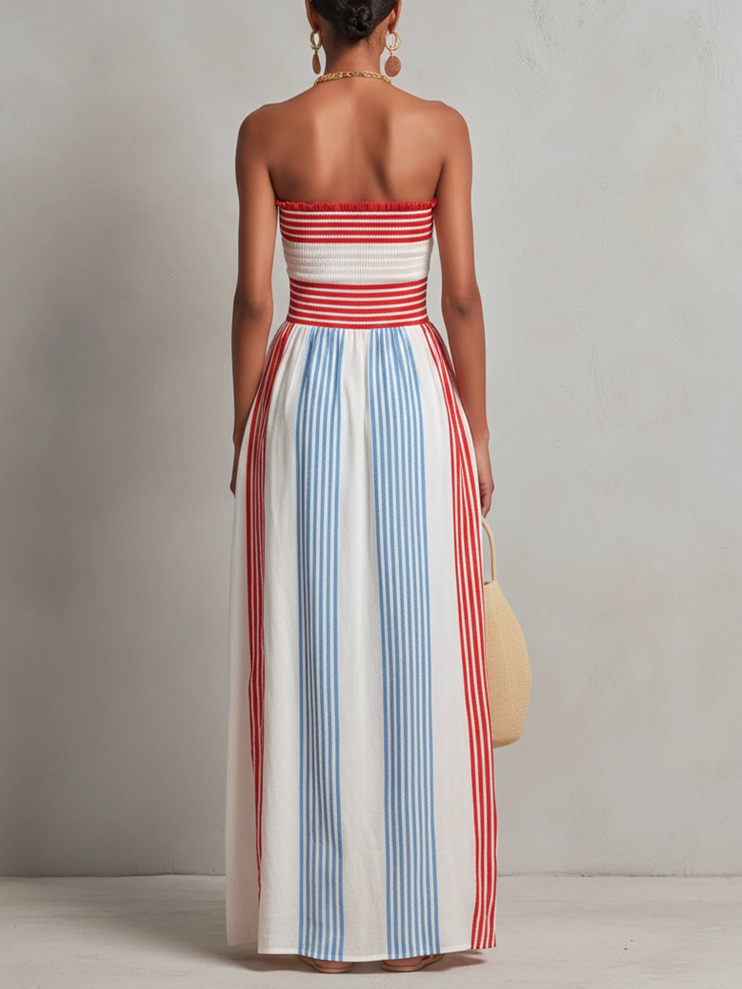 Robe Riviera – Élégance Rayée Sans Bretelles
